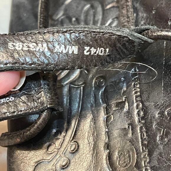 Born black leather Sandals Sz 10 - Picture 8 of 8